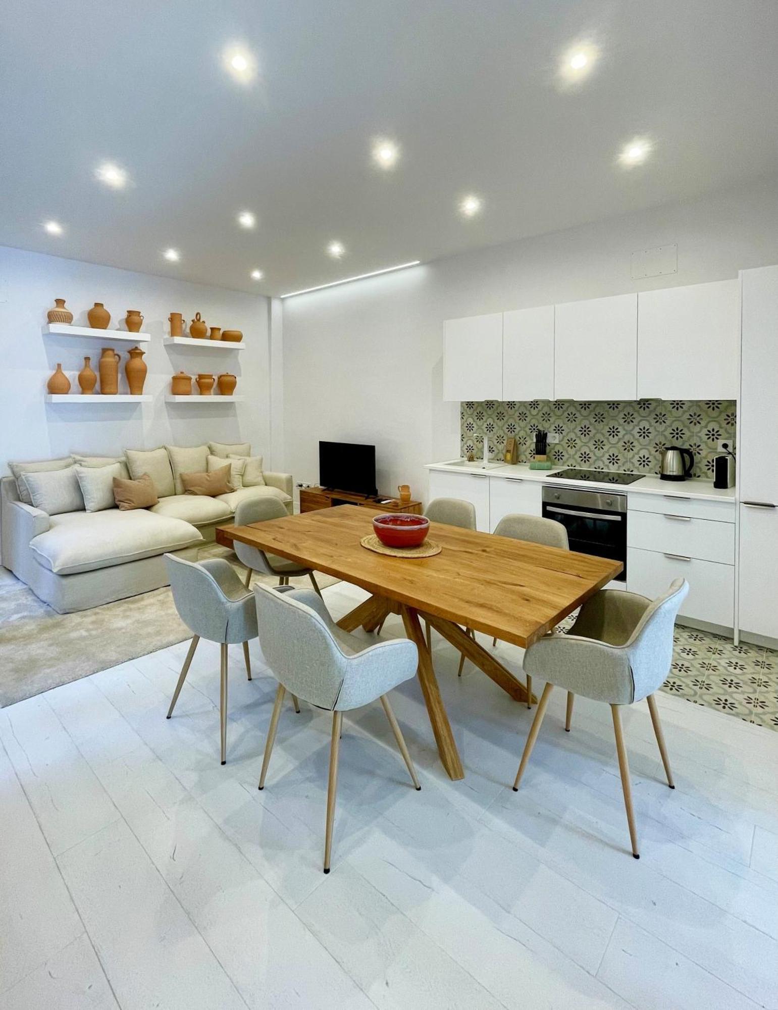 Piso Familiar Con Tres Habitaciones En La Goleta Малага Екстериор снимка
